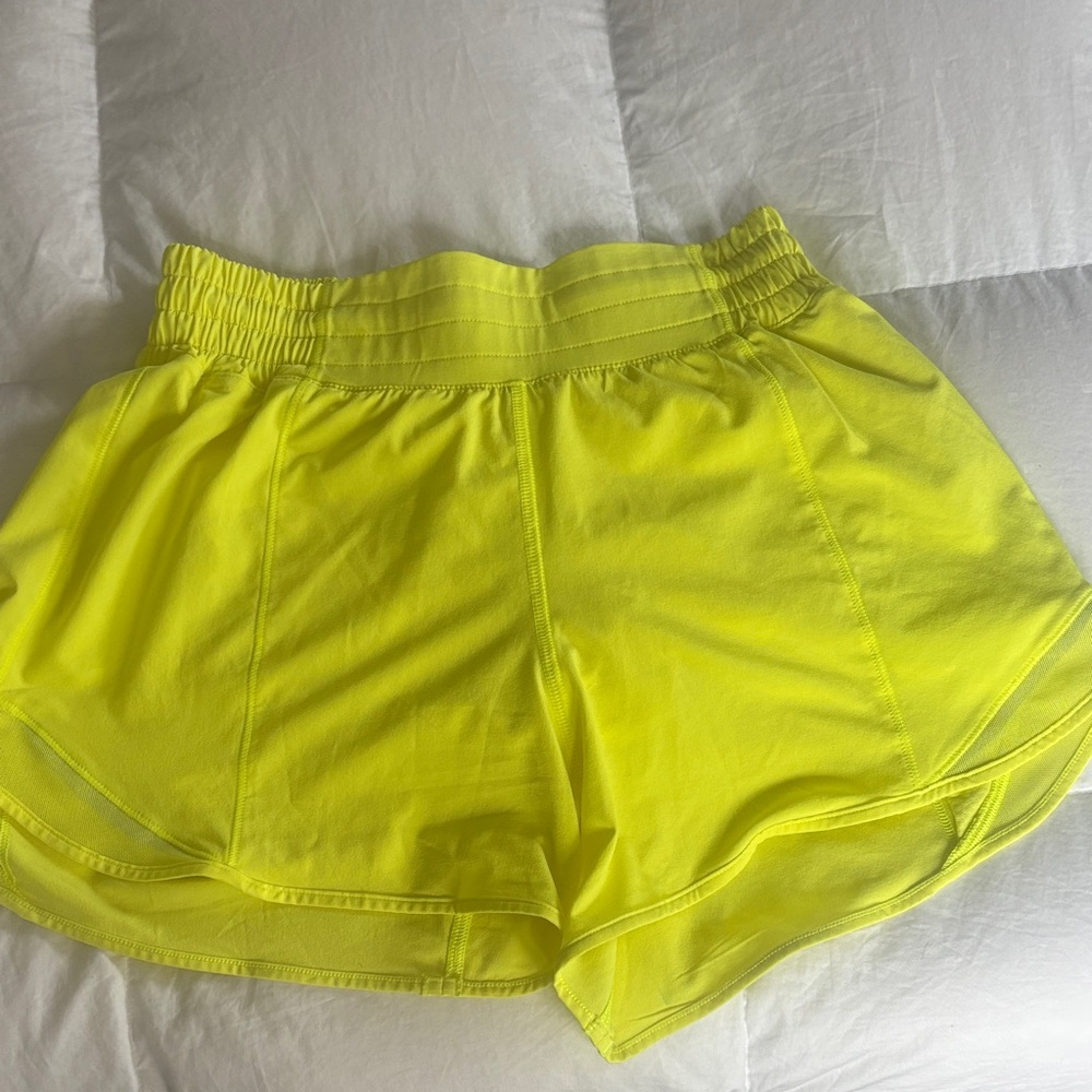 Lululemon size 4 Women's Yellow Athletic Shorts